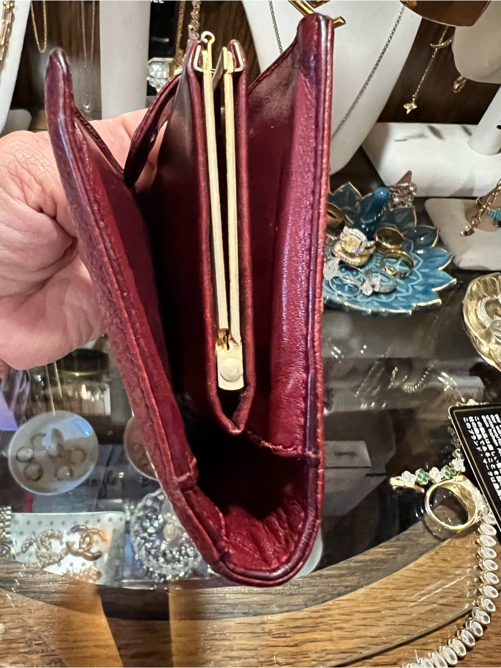 Authentic CHANEL Red Caviar CC Bifold Wallet - Picture 13 of 16